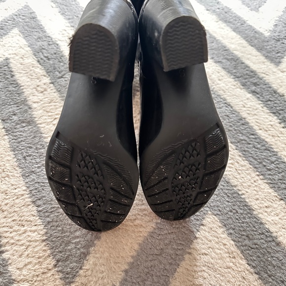 Black Ankle Rain Boots with Bow 🎀 - Picture 6 of 6